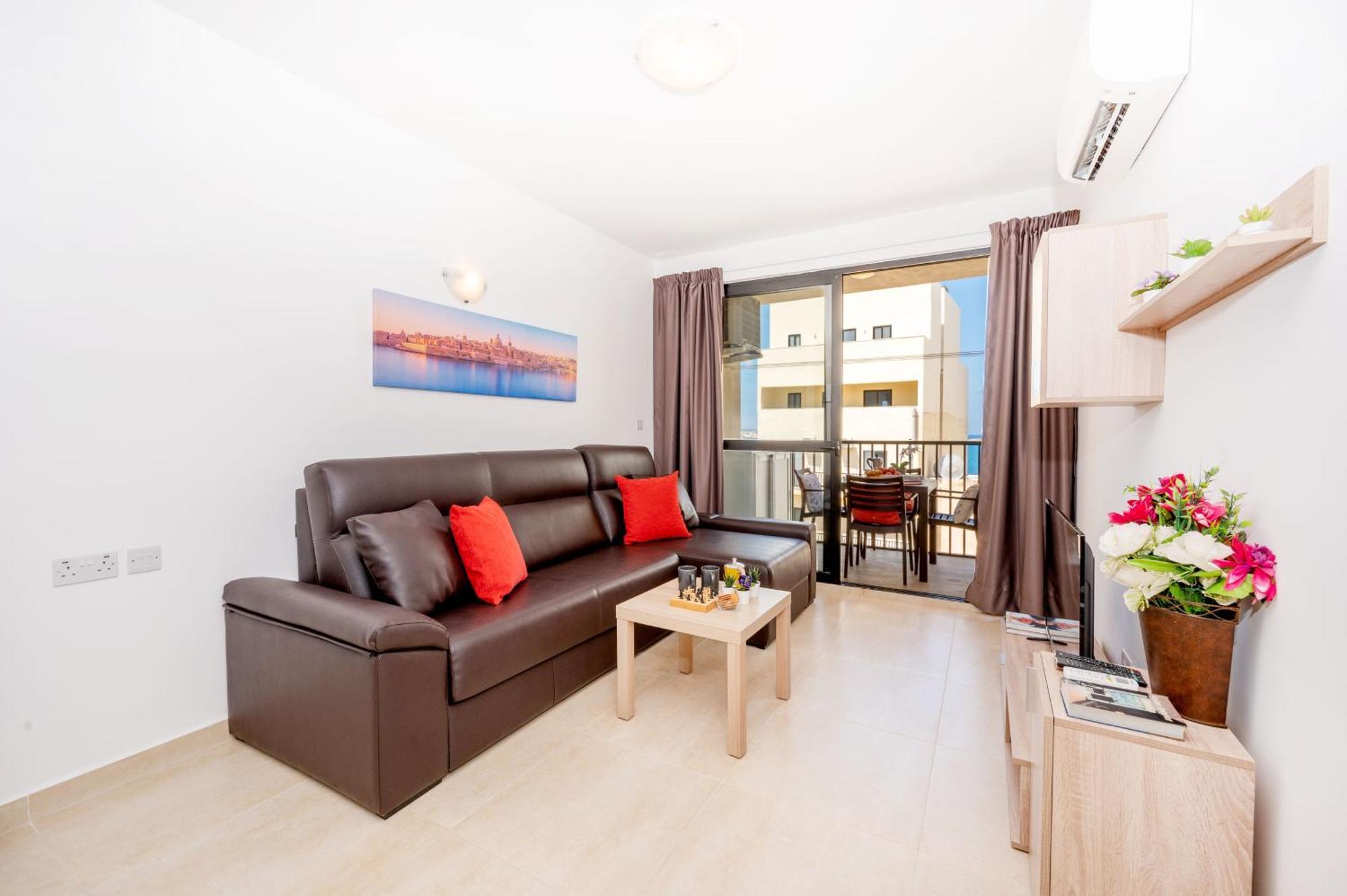 Sea Bliss Apartments With Terrace Just Off Seafront In St Paul'S Bay - By Getawaysmalta St. Paul's Bay Exterior photo